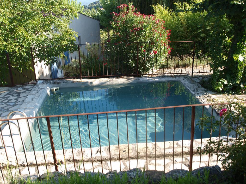 Bed and Breakfast Jardin D'Antan Ansouis Exterior foto